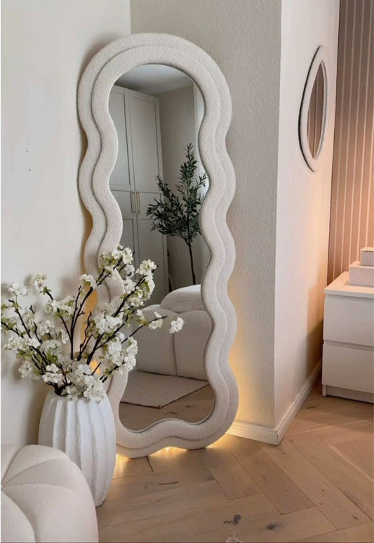 Wavy design Mirror